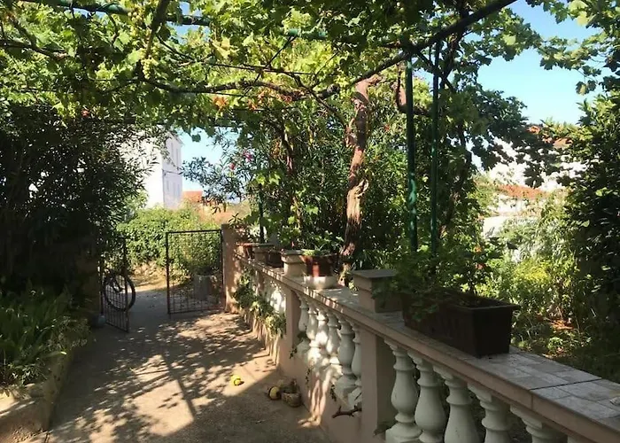 Klara Double - Terrace View Апартаменты *