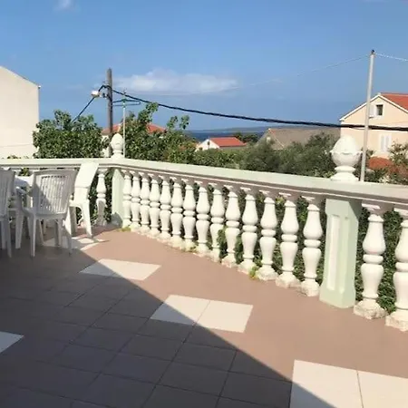 Klara Double - Terrace View 奥利布岛